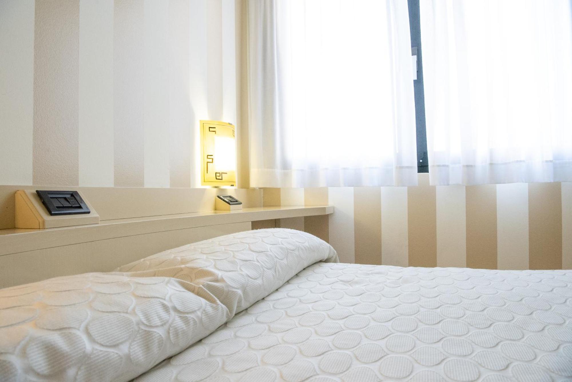 Melas Hotel メラーテ エクステリア 写真